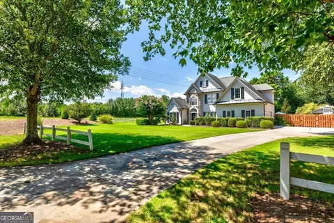 6255 Chestnut Hill Rd, Flowery Branch, GA 30542