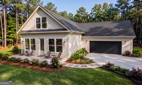 106 Little St, Williamson, GA 30292