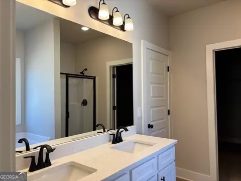 Bath - 229 Summit View Dr, Mcdonough, GA 30253 photo 1 of 3