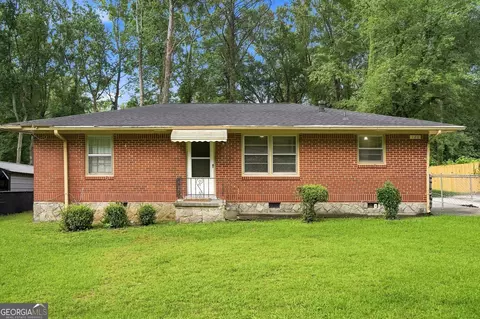 126 E Mimosa Dr, Jonesboro, GA 30236
