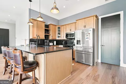 Kitchen - 1088 Sharp Mountain Pkwy, Jasper, GA 30143 photo 7 of 10