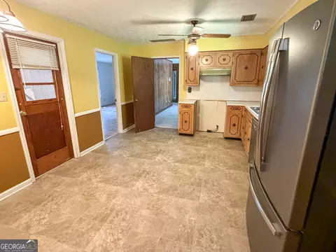 Kitchen - 608 Ginger Cir, Lagrange, GA 30240 photo 1 of 1