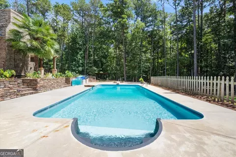Exterior - 490 Gregory Rd, Covington, GA 30014 photo 13 of 17