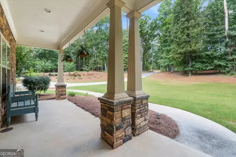 Exterior - 490 Gregory Rd, Covington, GA 30014 photo 3 of 17