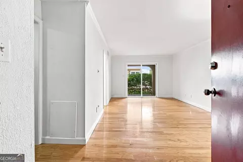 395 Pharr Rd NE #208, Atlanta, GA 30305