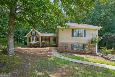 2192 Tully Wren NE, Marietta, GA 30066