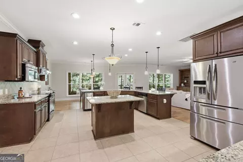 Kitchen - 157 Dusty Trl, Toccoa, GA 30577 photo 3 of 6