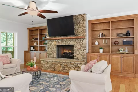 Living - 157 Dusty Trl, Toccoa, GA 30577 photo 1 of 5