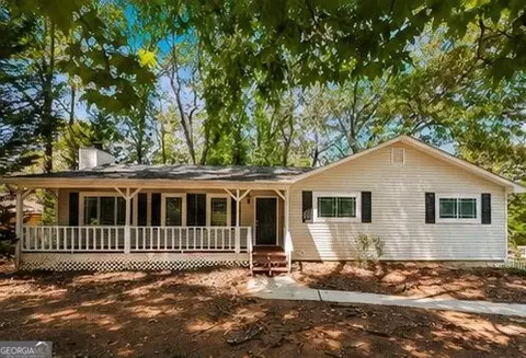 6640 Valley Hill Dr SW, Mableton, GA 30126