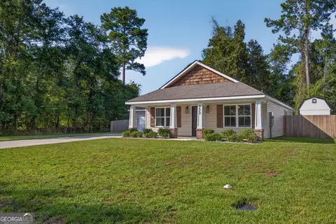 333 Dreamland St, Jesup, GA 31545