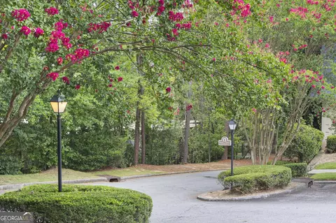 112 Adrian Pl NW, Atlanta, GA 30327
