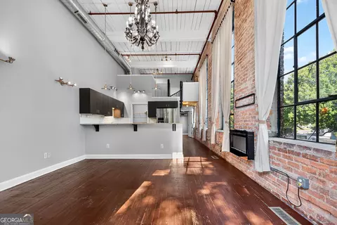Living - 10 James St #1A, Hampton, GA 30228 photo 1 of 5