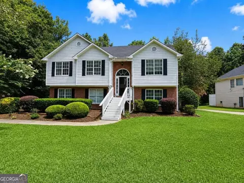 Exterior - 2095 Oakpointe Ct, Buford, GA 30519 photo 3 of 6