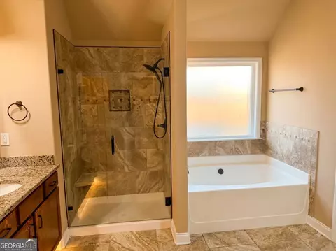 Bath - 5410 Everlook Cir, Evans, GA 30809 photo 2 of 3