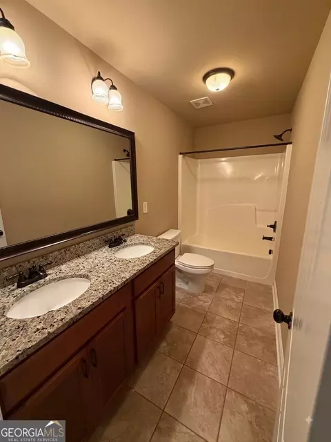 Bath - 5410 Everlook Cir, Evans, GA 30809 photo 3 of 3