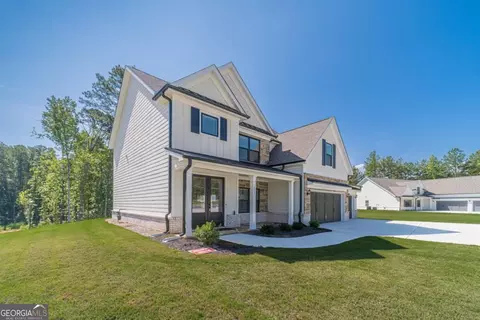 907 Bessie Ct, Loganville, GA 30052