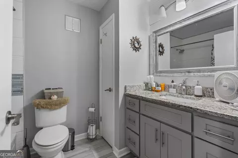 Bath - 514 Ashland Dr, Augusta, GA 30909 photo 8 of 9