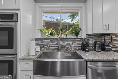 Kitchen - 514 Ashland Dr, Augusta, GA 30909 photo 6 of 7