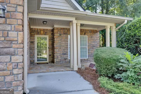 10115 Malcolm Ct, Covington, GA 30014 photo 2