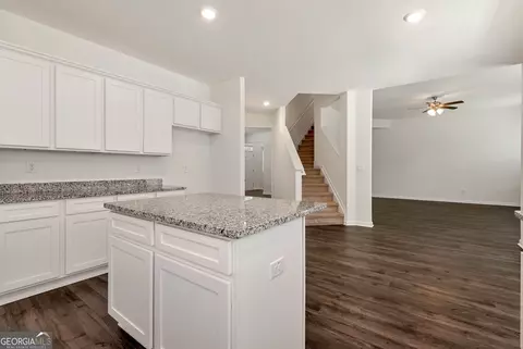 Entry Way - 469 Ralph Still Rd, Dacula, GA 30019 photo 3 of 8