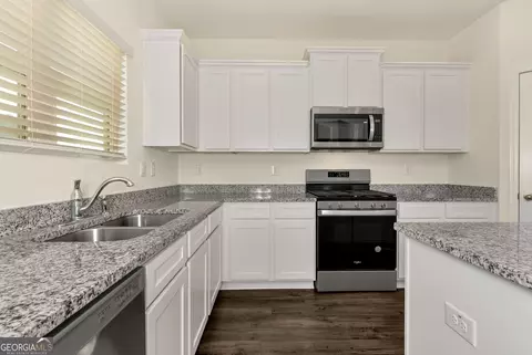 Kitchen - 469 Ralph Still Rd, Dacula, GA 30019 photo 2 of 2