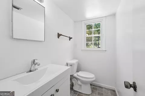 Bath - 3 Stonewood Ct, Toccoa, GA 30577 photo 1 of 5