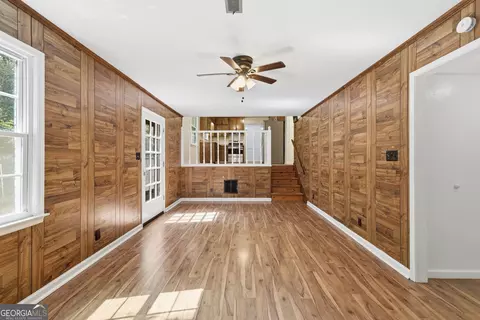 Living - 3 Stonewood Ct, Toccoa, GA 30577 photo 4 of 6