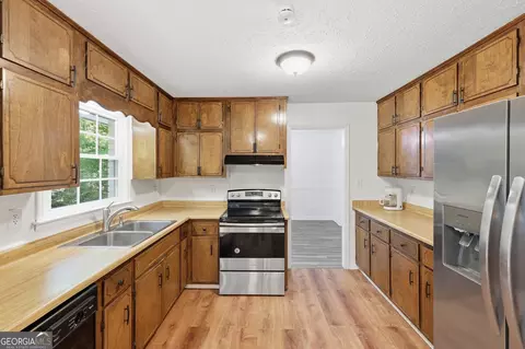 Kitchen - 3 Stonewood Ct, Toccoa, GA 30577 photo 1 of 4