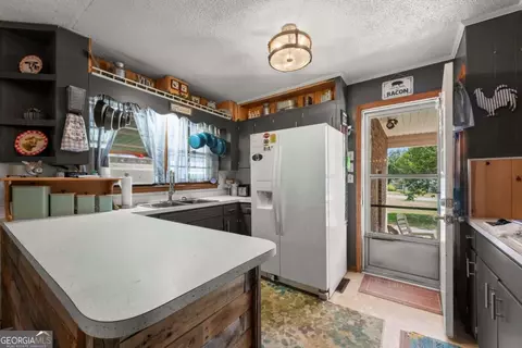 Kitchen - 25 Dubignon Dr, Toccoa, GA 30577 photo 1 of 3