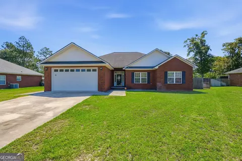 94 Taylor Wells Ln, Hinesville, GA 31313