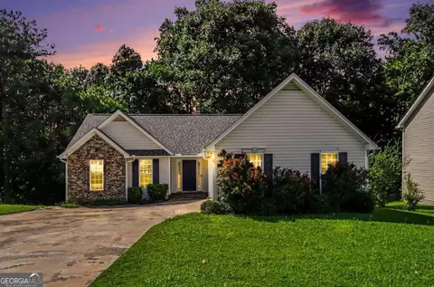 4925 Sunny Ridge Ct, Flowery Branch, GA 30542