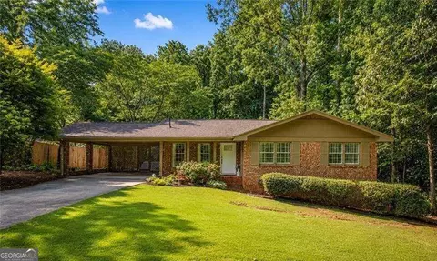 702 Highview Dr SE, Smyrna, GA 30082