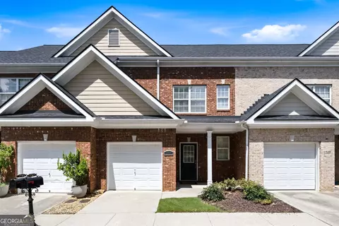 1707 Oakbrook Ln NW, Kennesaw, GA 30152