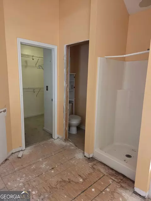 Bath - 309 Madison Ave, Hampton, GA 30228 photo 3 of 3