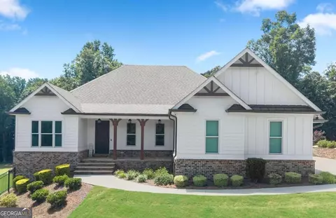 4466 Park Royal Dr, Flowery Branch, GA 30542