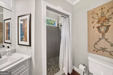 Bath - 3964 Mcdaniel St, Chamblee, GA 30341 photo 2 of 3