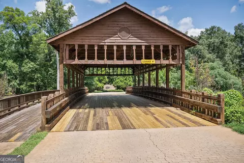 111 Crescent Dr, Forsyth, GA 31029 photo 12