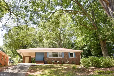 1541 Oakhill Dr, Griffin, GA 30223
