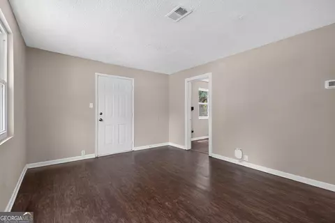 Entry Way - 2018 Virginia Ave, Augusta, GA 30906 photo 1 of 3