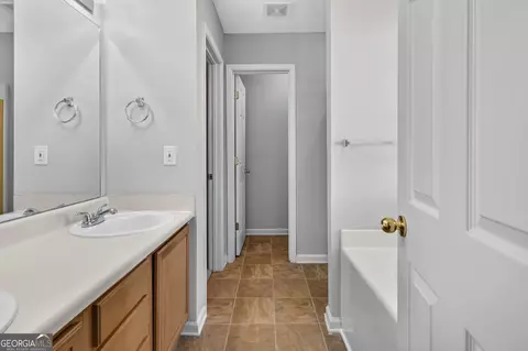 Entry Way - 180 Shenandoah Dr, Covington, GA 30016 photo 1 of 3