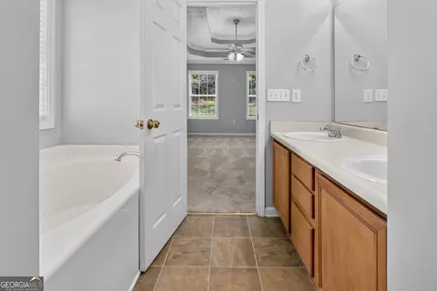 Entry Way - 180 Shenandoah Dr, Covington, GA 30016 photo 2 of 3