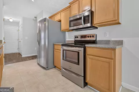 Kitchen - 180 Shenandoah Dr, Covington, GA 30016 photo 2 of 5