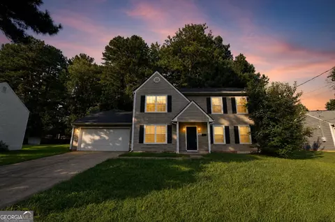 1995 Surrey Trl, College Park, GA 30349