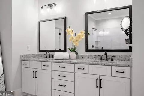 Bath - 2128 Stonegate Way, Monroe, GA 30656 photo 2 of 11