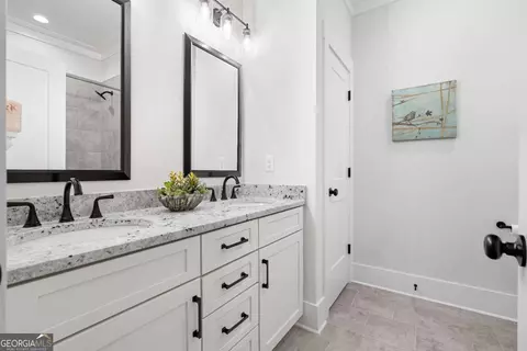 Bath - 2128 Stonegate Way, Monroe, GA 30656 photo 5 of 11