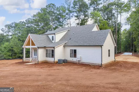 Exterior - 1600 Maxey Rd, Bishop, GA 30621 photo 8 of 9