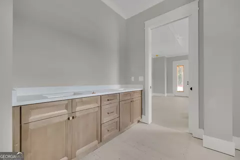 Entry Way - 1600 Maxey Rd, Bishop, GA 30621 photo 2 of 9