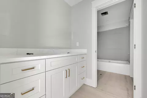 Entry Way - 1600 Maxey Rd, Bishop, GA 30621 photo 7 of 9