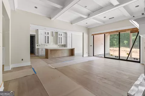 Living - 1600 Maxey Rd, Bishop, GA 30621 photo 4 of 7
