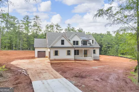 Exterior - 1600 Maxey Rd, Bishop, GA 30621 photo 2 of 9